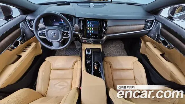Volvo S90 2022 — Photo 32/34