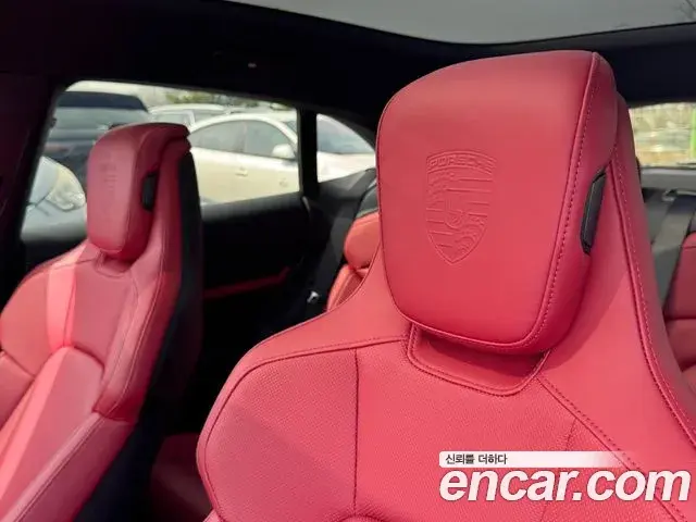 Porsche Taycan 2024 — Photo 20/20