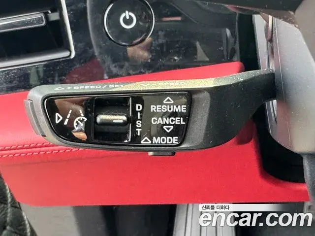 Porsche Taycan 2024 — Photo 19/20