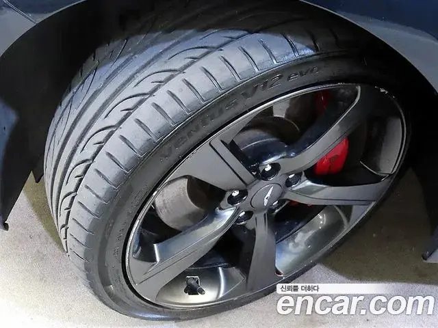 Genesis G70 2019 — Photo 6/20