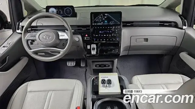 Hyundai Staria 2022 — Фото 9/20