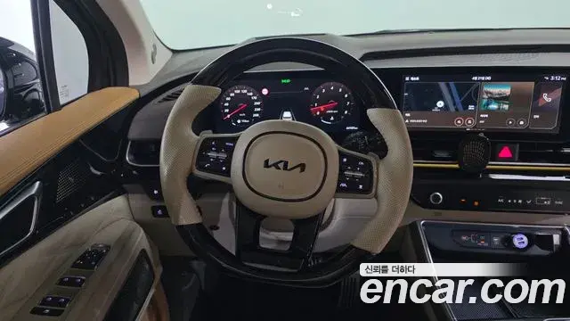 Kia Carnival 2024 — Photo 15/20