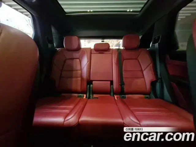 Porsche Cayenne 2020 — Şəkil 18/19