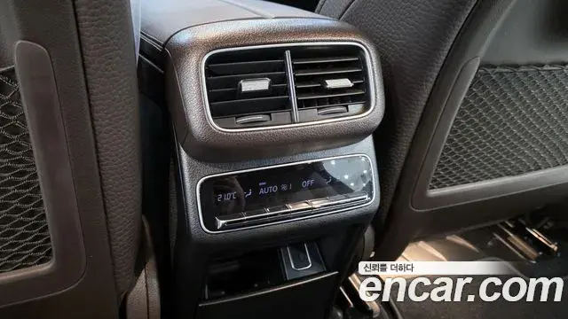 Mercedes-Benz GLE-Class 2023 — Фото 18/20