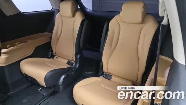 Kia Carnival 2023 — Фото 11/20