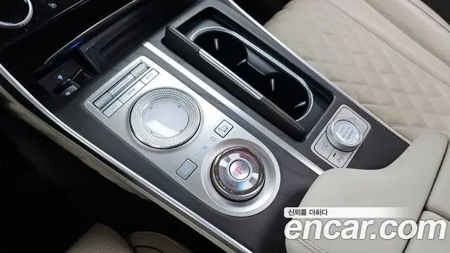 Genesis GV80 2020 — Şəkil 35/37