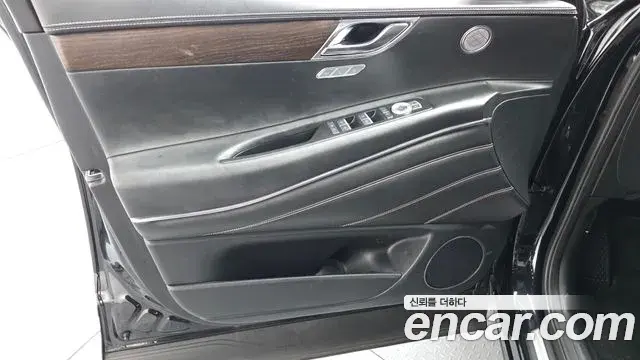 Genesis GV80 2020 — ფოტო 6/31