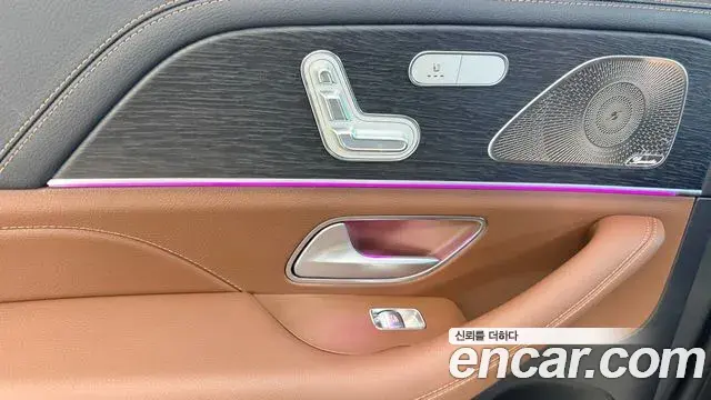 Mercedes-Benz GLE-Class 2025 — Фото 10/17