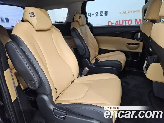 Kia Carnival 2022 — Фото 13/20