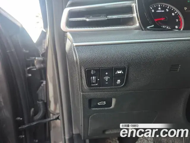 Kia K5 2020 — Şəkil 13/15