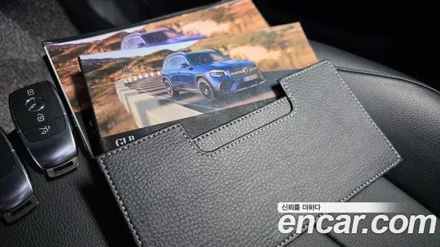 Mercedes-Benz GLB-Class 2022 — ფოტო 6/34