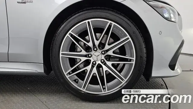 Mercedes-Benz AMG GT 2022 — ფოტო 17/35