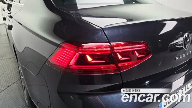 Volkswagen Passat GT 2022 — Şəkil 6/30