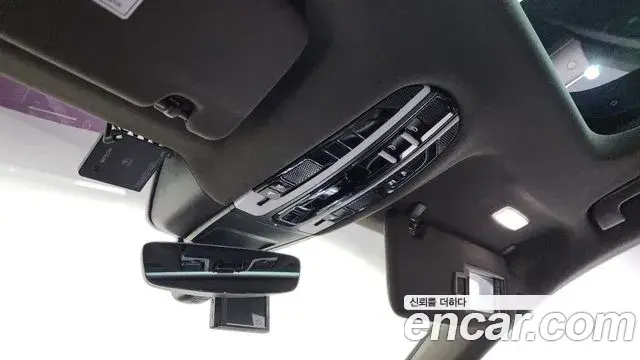 Porsche Panamera 2018 — Фото 20/20