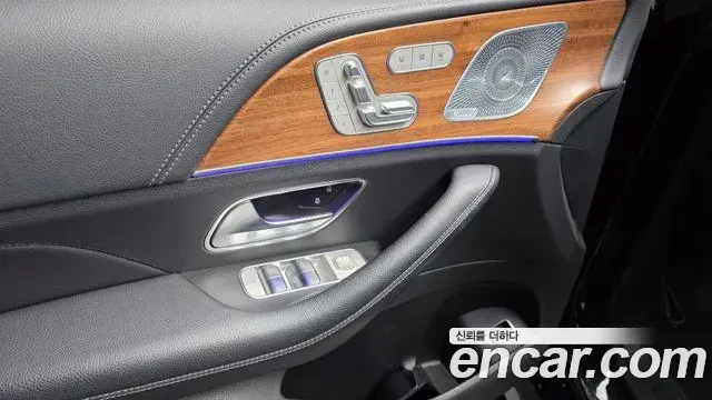 Mercedes-Benz GLS-Class 2021 — ფოტო 24/36