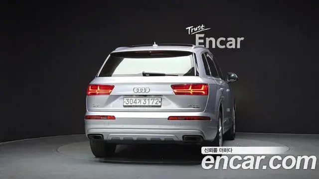 Audi Q7 2019 — Фото 4/20