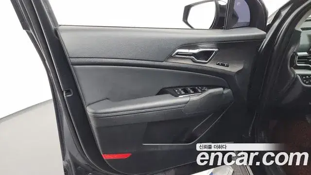 Kia Sportage 2022 — ფოტო 3/34