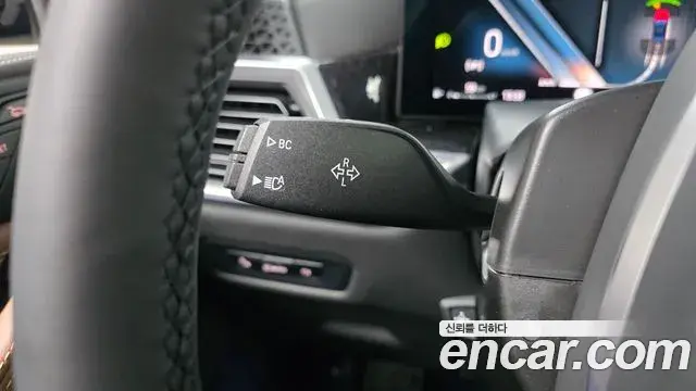 BMW X6 2025 — Photo 20/32