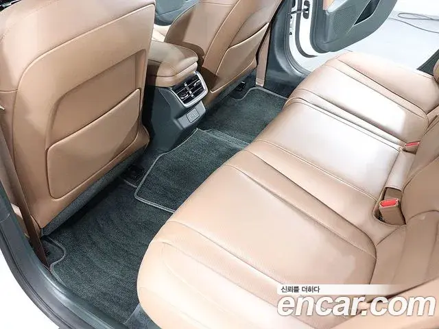 Hyundai Grandeur Hybrid 2024 — Şəkil 19/20