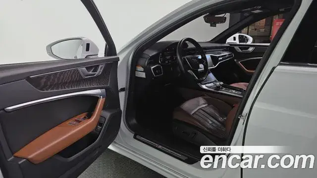 Audi A6 2021 — Photo 15/33