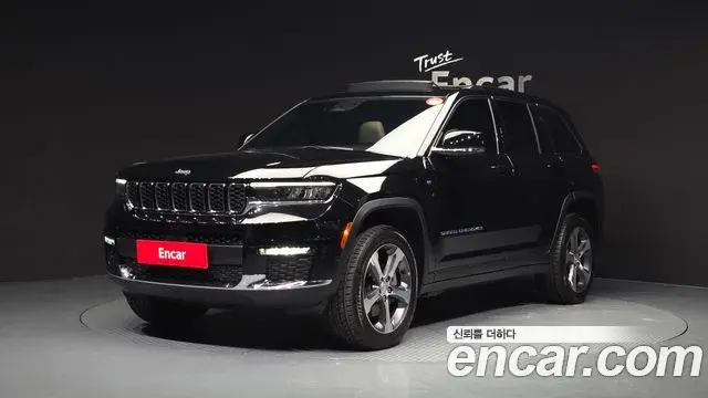 Jeep Grand Cherokee 2023 — ფოტო 19/32