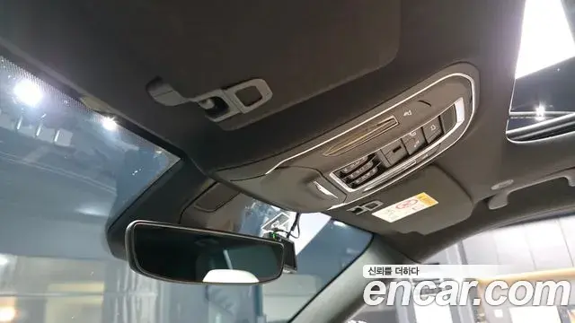 Jeep Grand Cherokee 2023 — ფოტო 21/32