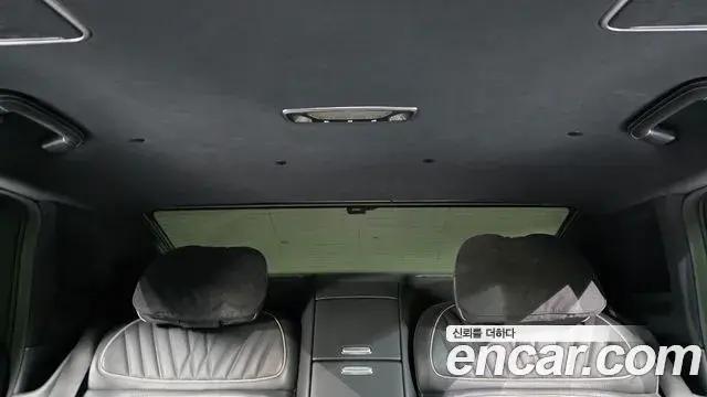 Genesis G90 2023 — Photo 9/39