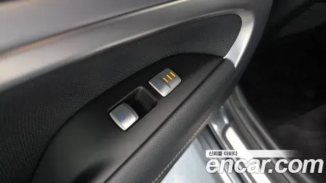 Genesis G70 2018 — Şəkil 13/33