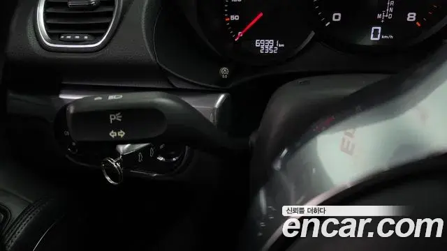Porsche 718 Cayman 2018 — Şəkil 29/30