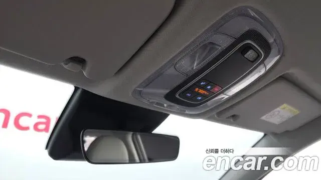 Hyundai Kona 2023 — Фото 17/20