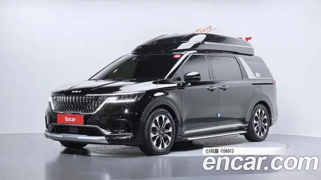 Kia Carnival 2023 — Фото 1/20
