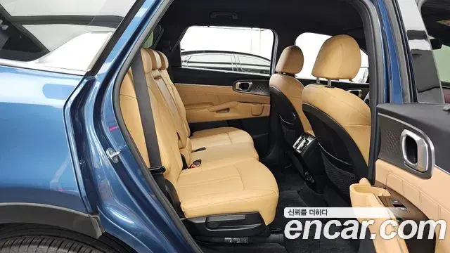 Kia Sorento 2021 — Фото 12/20