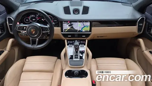 Porsche Cayenne 2019 — ფოტო 5/34