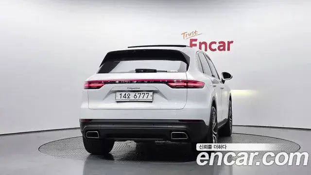 Porsche Cayenne 2019 — Фото 4/20