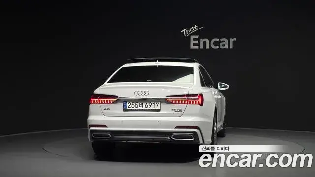 Audi A6 2021 — ფოტო 13/34
