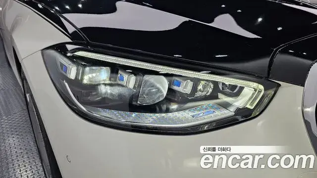 Mercedes-Benz S-Class 2021 — Photo 21/31