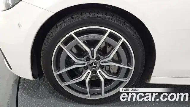 Mercedes-Benz E-Class 2021 — Фото 5/20