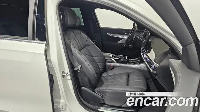 BMW 7 Series 2025 — ფოტო 19/20
