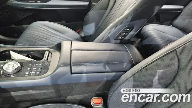 Kia K8 2025 — Photo 28/36