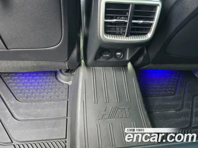 Kia K5 2021 — Şəkil 17/35