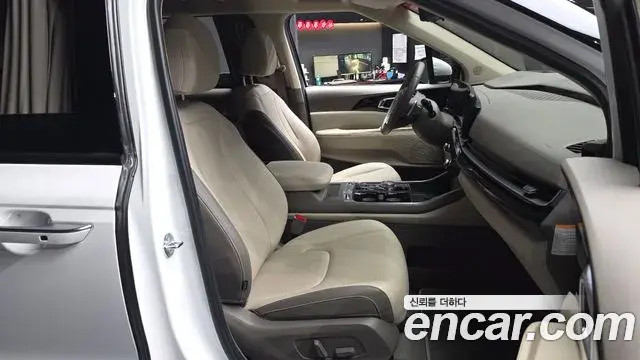 Kia Carnival 2024 — Şəkil 19/35