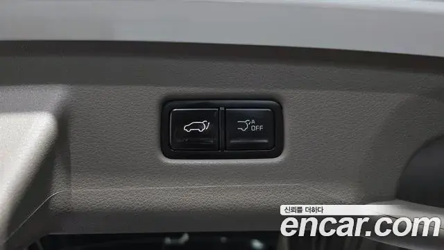 Kia Carnival 2024 — Şəkil 28/35