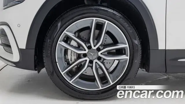 Mercedes-Benz GLB-Class 2025 — Фото 5/20