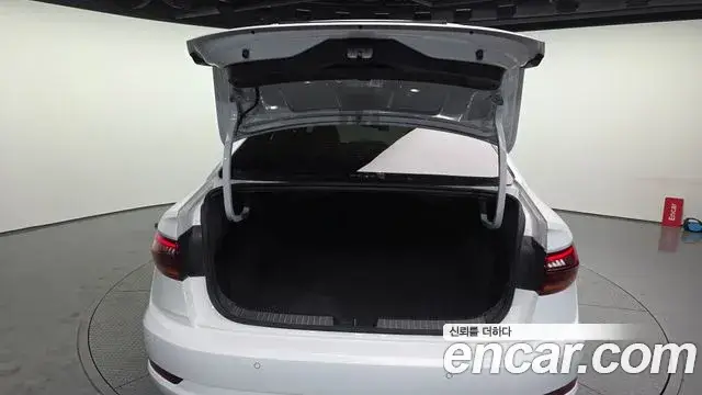 Volkswagen Jetta, 2021