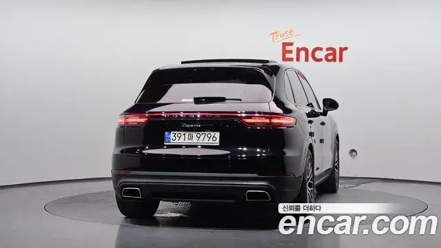 Porsche Cayenne 2020 — Şəkil 22/30