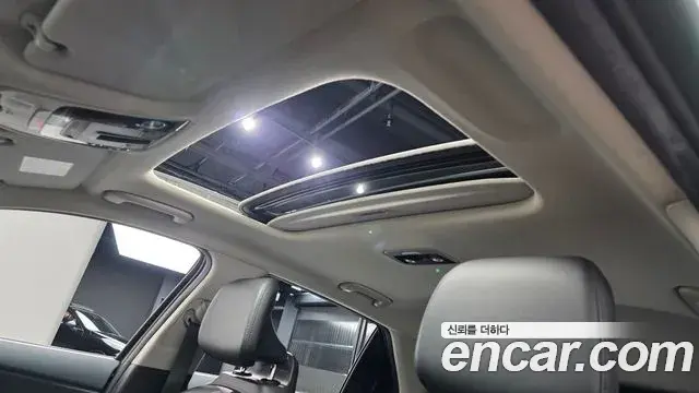 Kia Niro 2022 — Photo 19/20