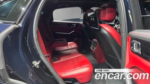 Porsche Cayenne 2021 — Şəkil 29/40