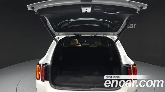 Kia Sorento 2023 — Şəkil 9/30