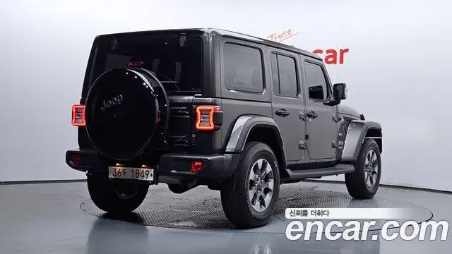 Jeep Wrangler 2019 — Şəkil 22/29