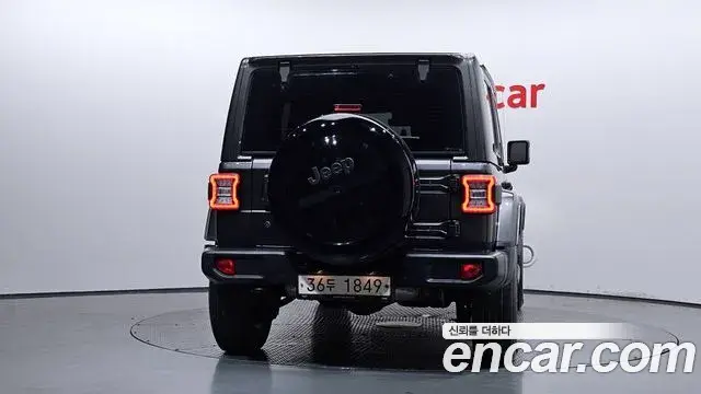 Jeep Wrangler 2019 — Şəkil 15/29